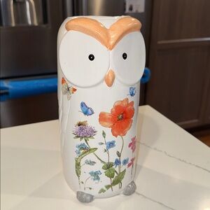 MELROSE FLORAL OWL VASE